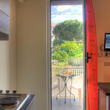 Residence Bellevue Apartments Pietra Ligure Luaran gambar