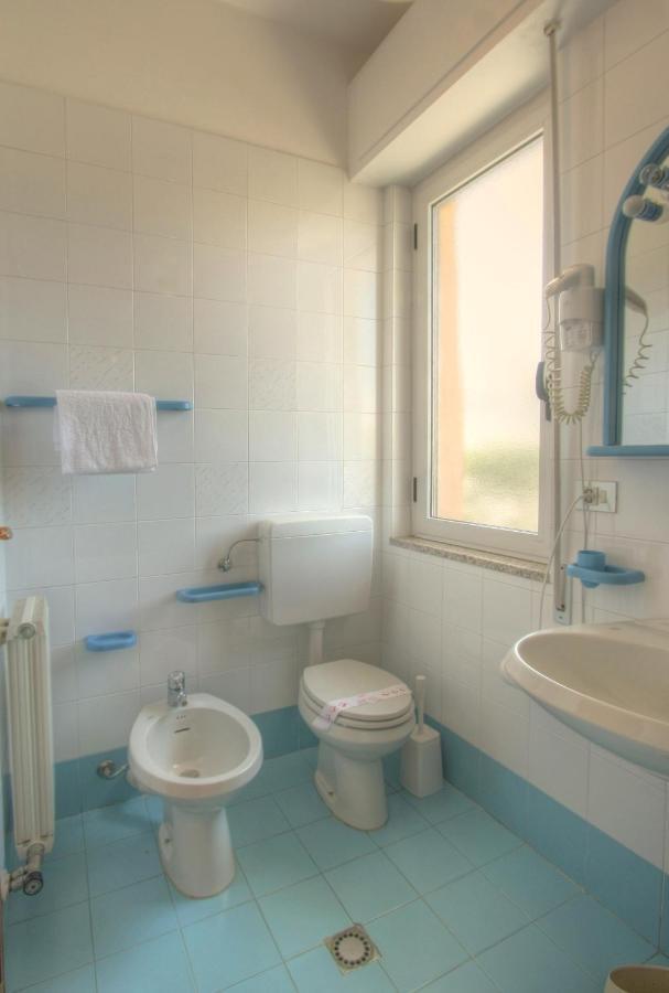 Residence Bellevue Apartments Pietra Ligure Bilik gambar